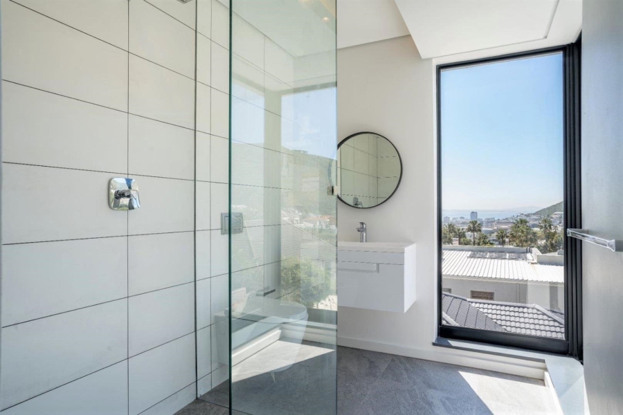 4 Bedroom Property for Sale in Fresnaye Western Cape